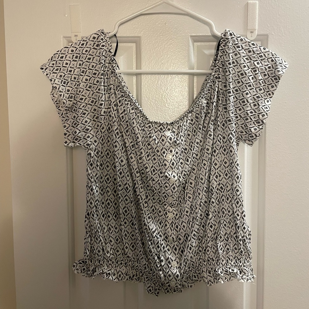 NWT Off the shoulder Crop Top